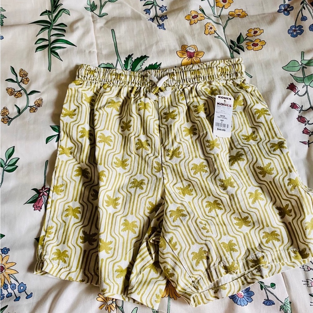 Little co  palm tree shorts 8y